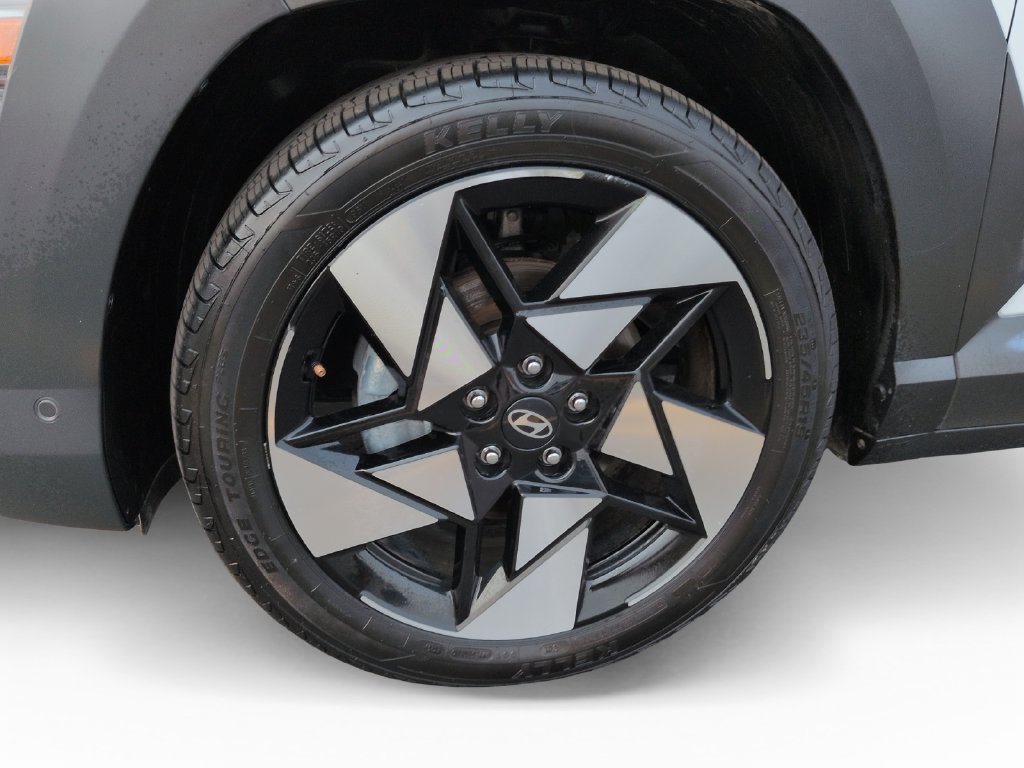 Used 2024 Hyundai Kona Limited FWD image 31