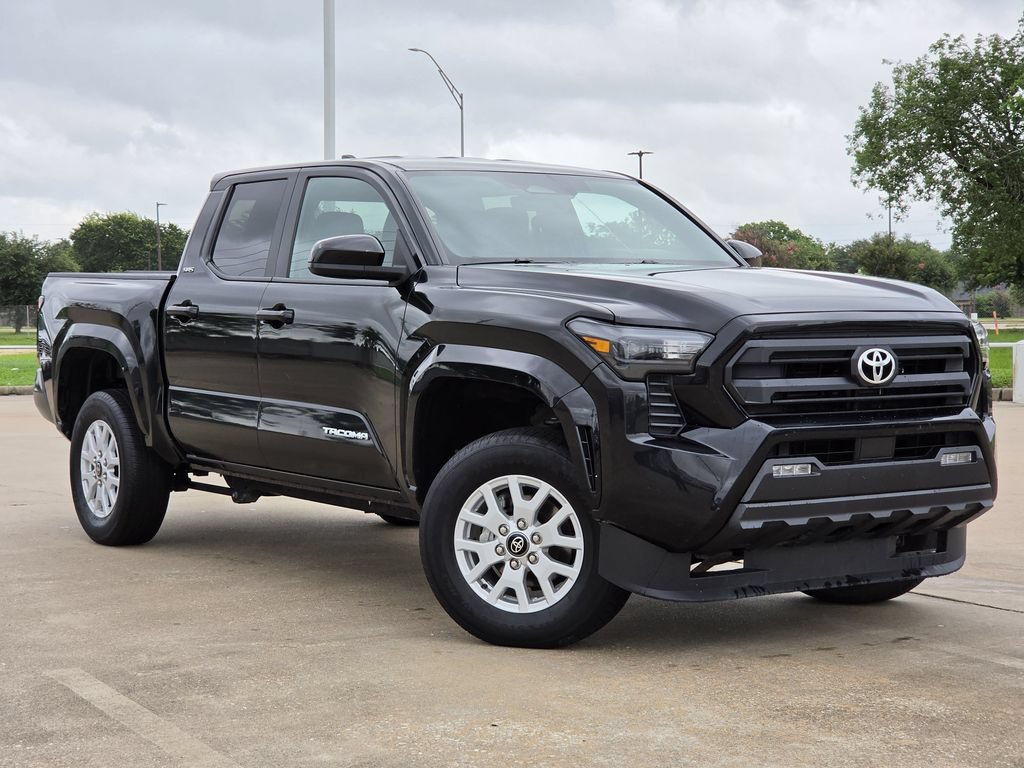 Used 2024 Toyota Tacoma SR5 AWD/4WD image 2