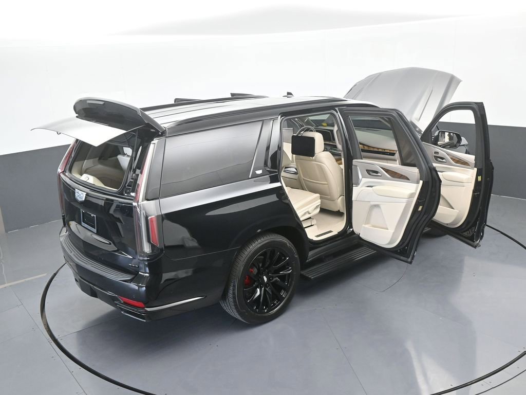 Used 2021 Cadillac Escalade Sport Platinum w/ LPO, ONYX Package RWD image 93