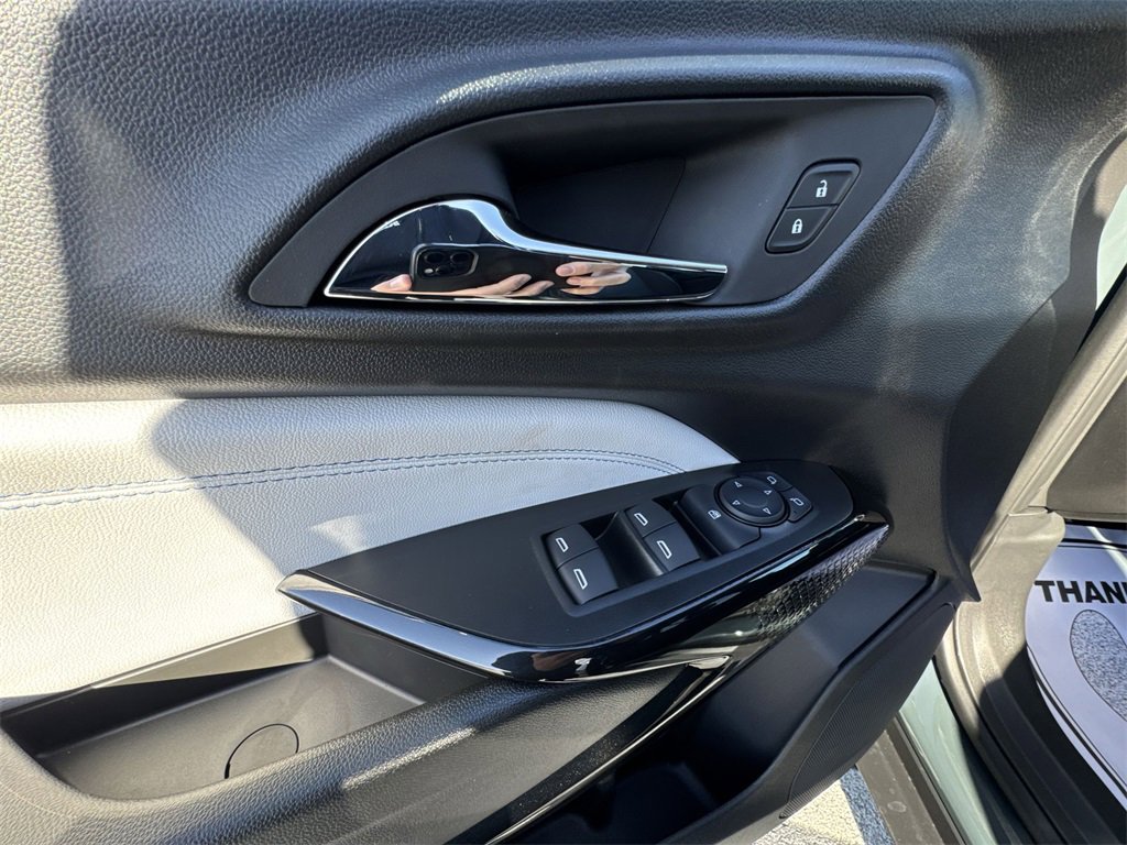 New 2026 Chevrolet Trax LT w/ Driver Confidence Package image 13