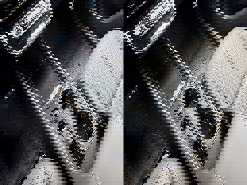 New 2025 Lincoln Corsair Grand Touring image 24