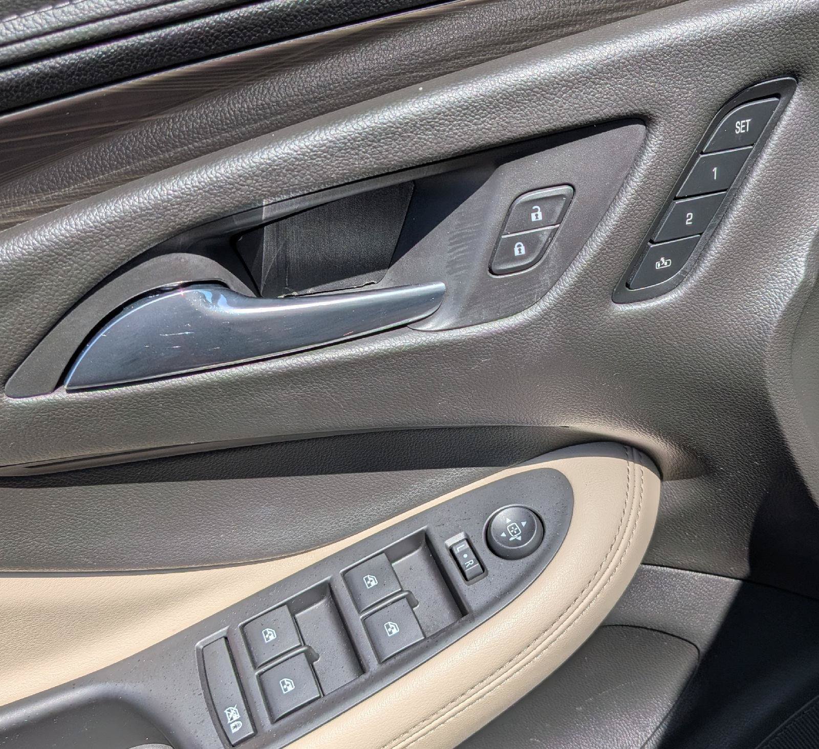 Used 2019 Buick Envision Premium w/ Driver Confidence Package AWD/4WD image 13