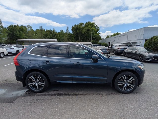 Used 2019 Volvo XC60 T5 Momentum w/ Multimedia Package image 4