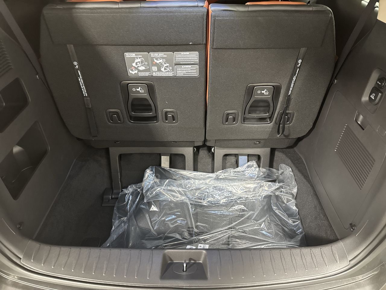 New 2026 Kia Carnival SX Prestige image 32