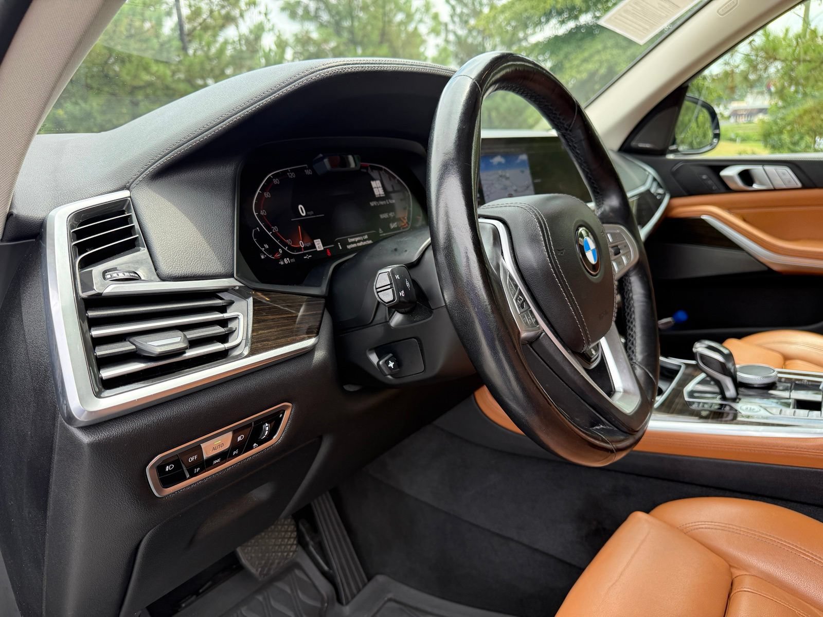 Used 2019 BMW X7 xDrive50i w/ Premium Package AWD/4WD image 22