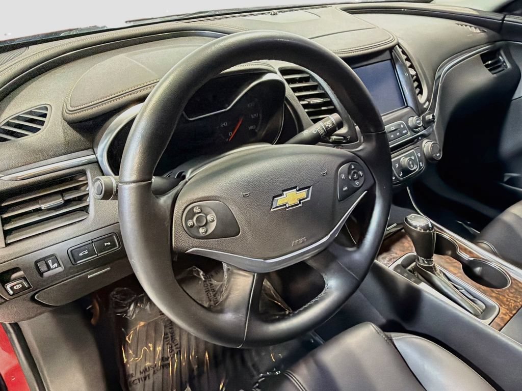 Used 2015 Chevrolet Impala LT w/ Convenience Package FWD image 16