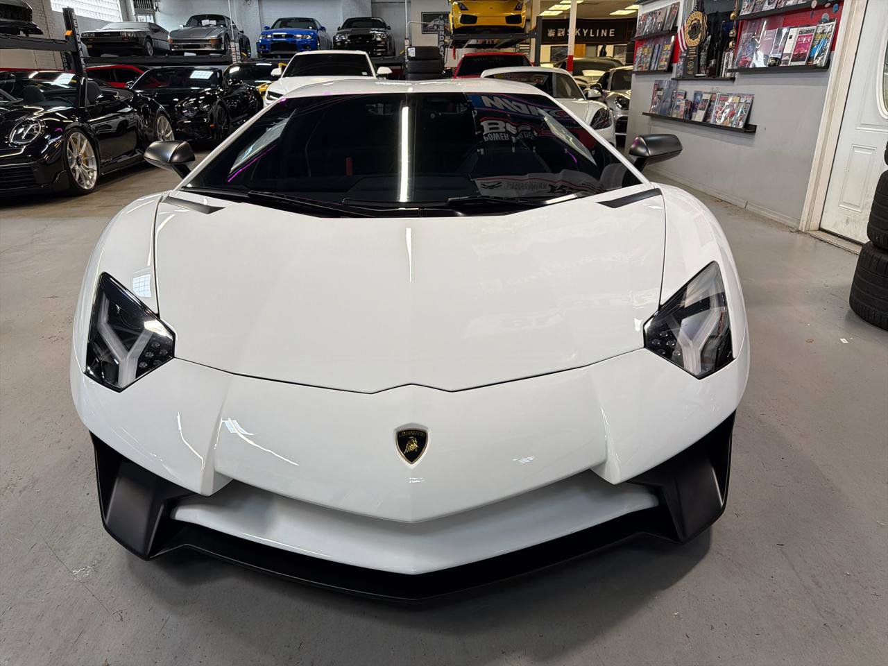Used 2016 Lamborghini Aventador LP 750-4 Superveloce image 2