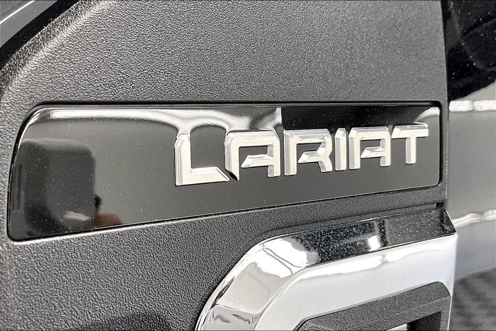 New 2026 Ford F250 Lariat w/ Lariat Premium Package image 9