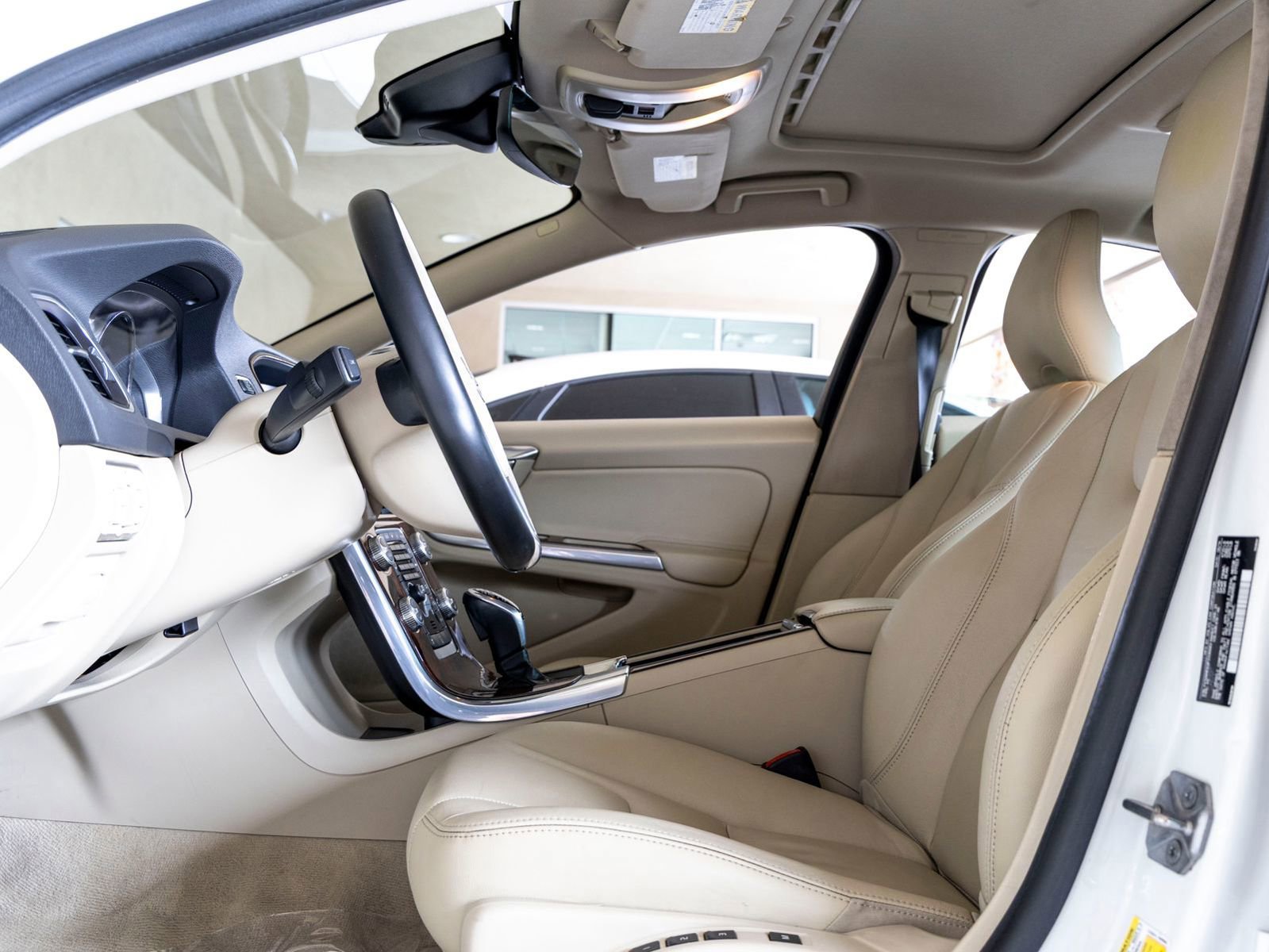 Used 2015 Volvo S60 T5 Premier image 16