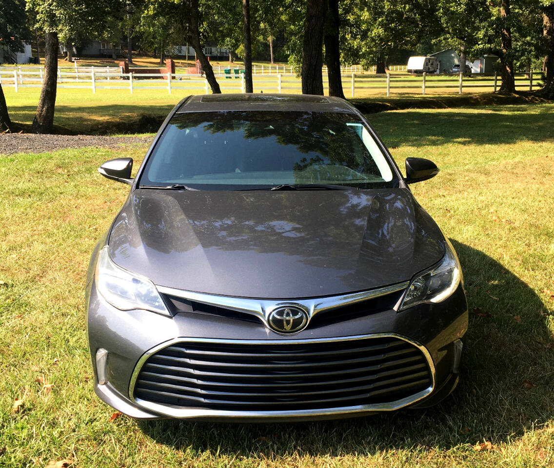 Used 2018 Toyota Avalon XLE Premium image 8