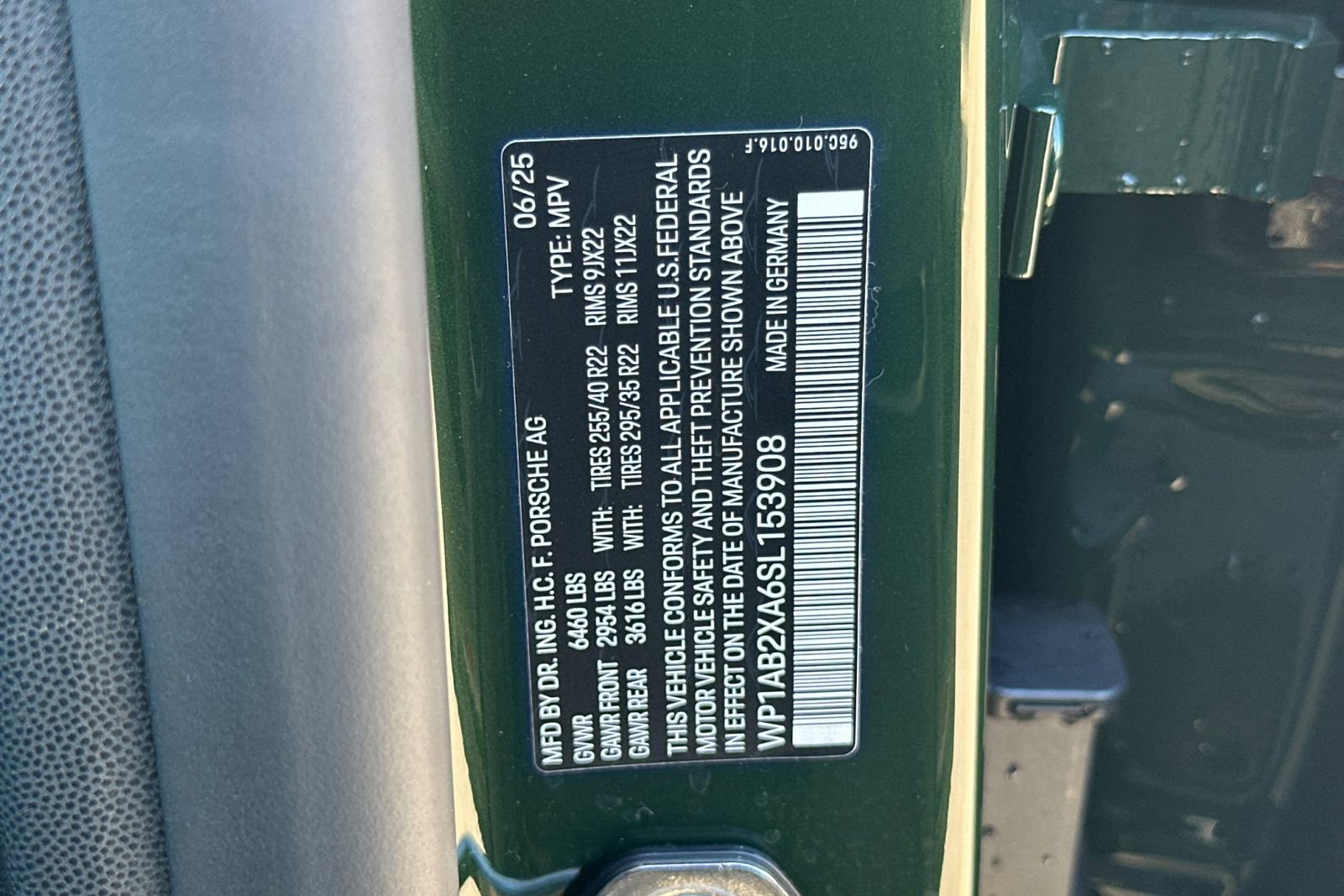 Certified 2025 Porsche Macan 4S Electric image 47