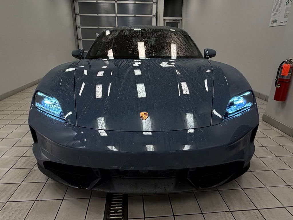 New 2026 Porsche Taycan GTS image 10