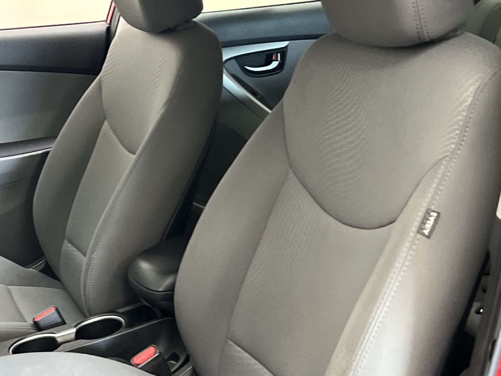 Used 2014 Hyundai Elantra SE FWD image 34