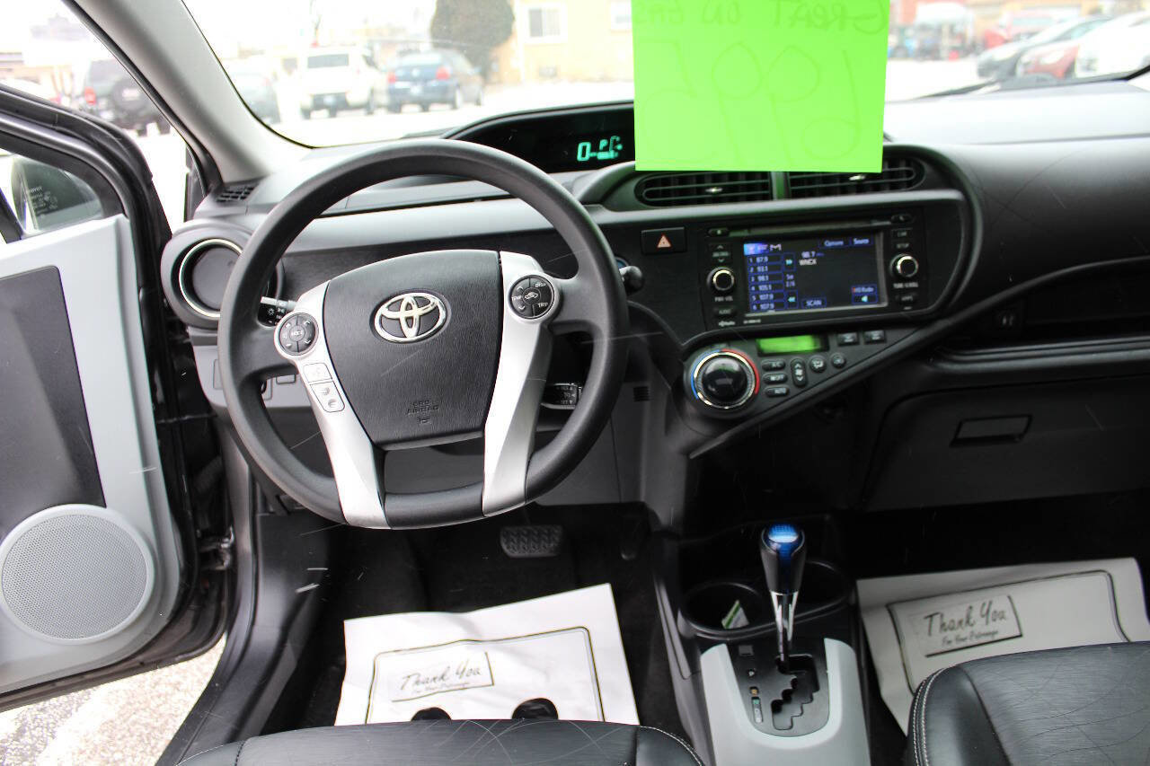 Used 2012 Toyota Prius C Four image 14