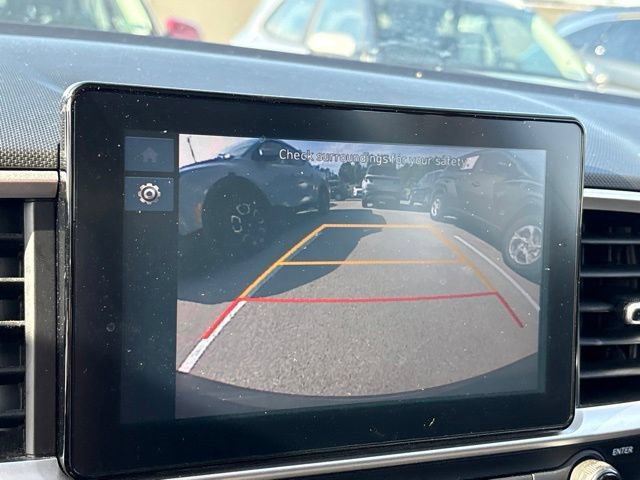 Used 2023 Hyundai Venue SEL FWD image 15