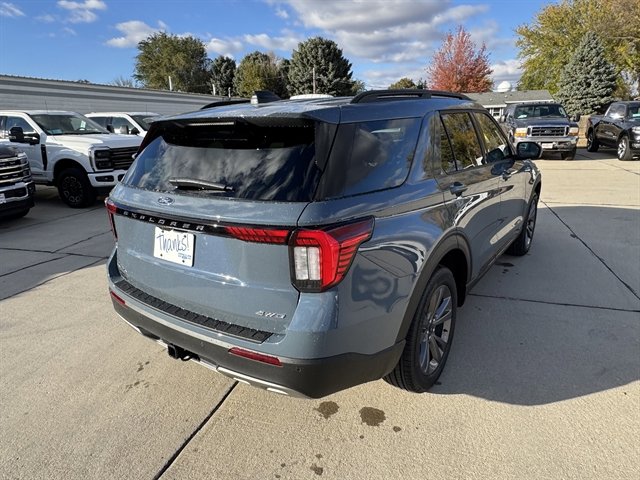 New 2026 Ford Explorer Active image 3