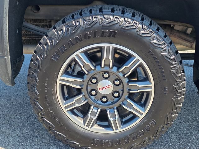 Used 2025 GMC Sierra 1500 AT4 AWD/4WD image 14