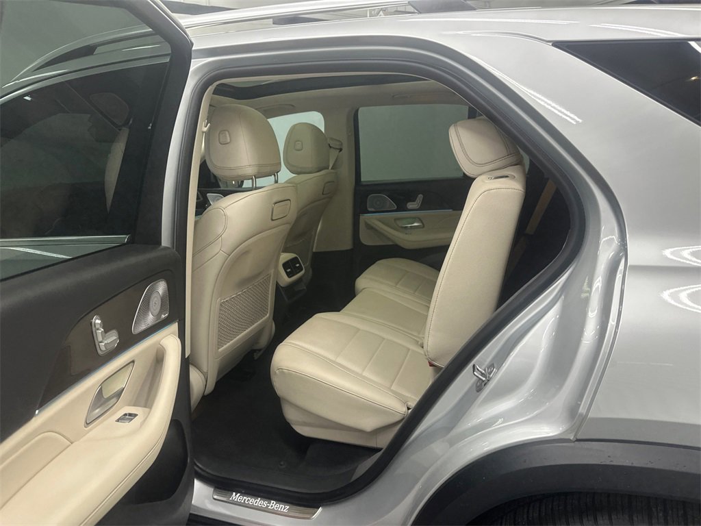 Used 2020 Mercedes-Benz GLE 350 w/ 3rd Row Seat Package image 23