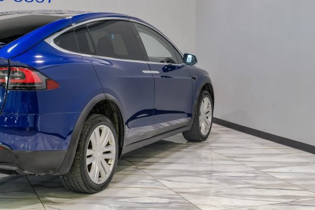 Used 2016 Tesla Model X 90D AWD/4WD image 14