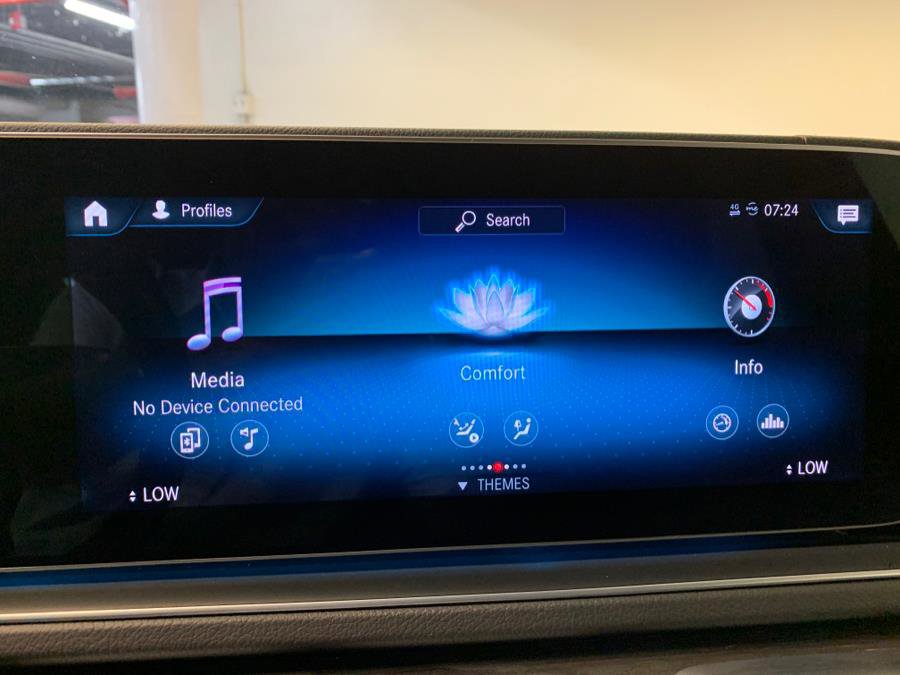 Used 2022 Mercedes-Benz GLE 450 4MATIC image 25