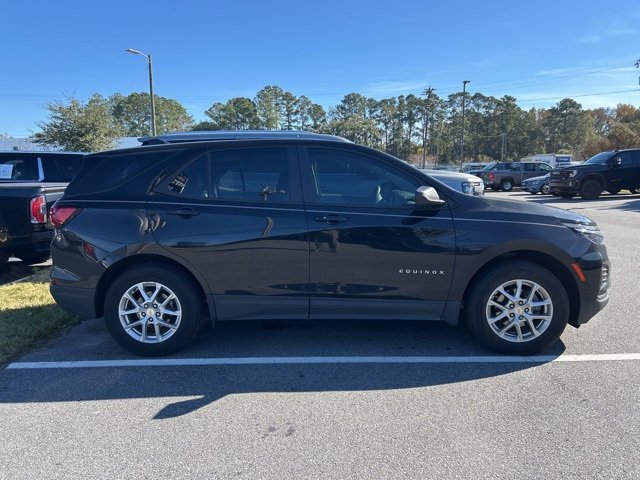 Used 2024 Chevrolet Equinox LS w/ Driver Confidence II Package image 4