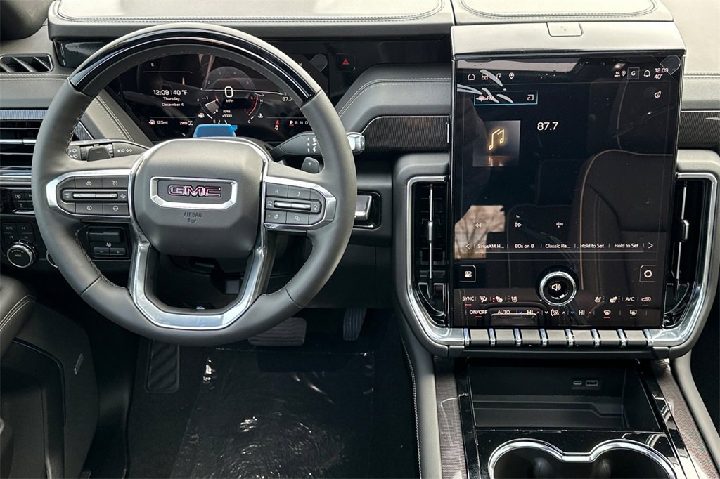 New 2026 GMC Yukon XL Elevation w/ Elevation Premium Package image 12