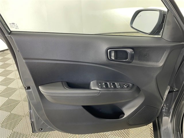 New 2025 Hyundai Venue Limited image 13