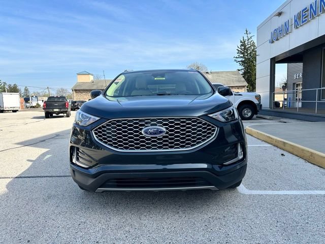 Certified 2023 Ford Edge SEL w/ Convenience Package AWD/4WD image 4