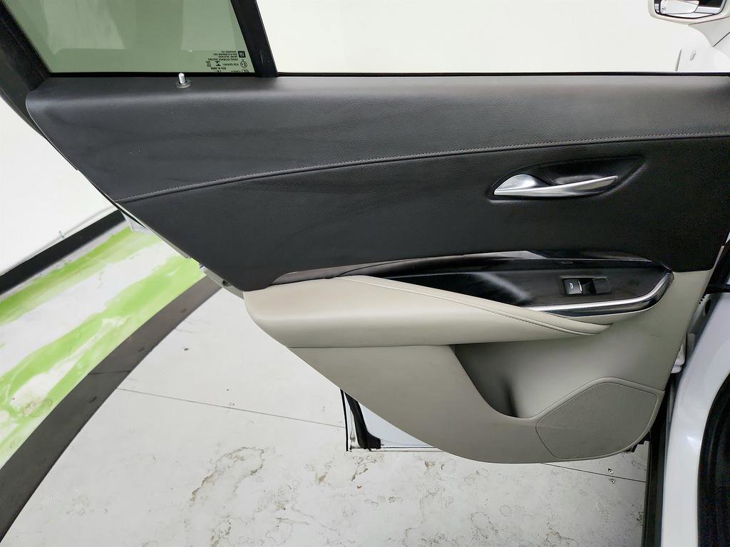 Used 2019 Cadillac XT4 Luxury FWD image 22