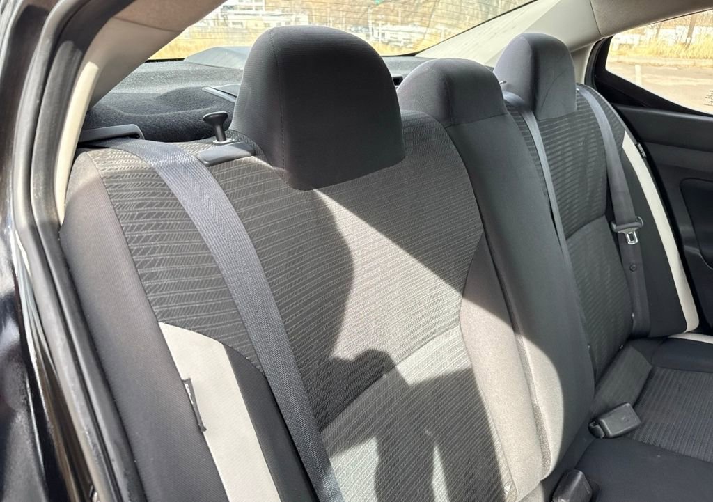 Used 2021 Nissan Versa SV image 22