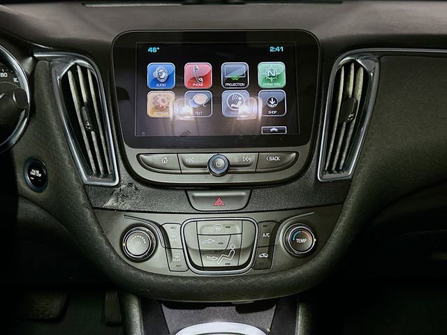 Used 2018 Chevrolet Malibu LT image 29