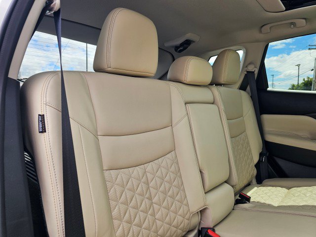 Certified 2023 Nissan Murano Platinum w/ Cargo Package AWD/4WD image 14