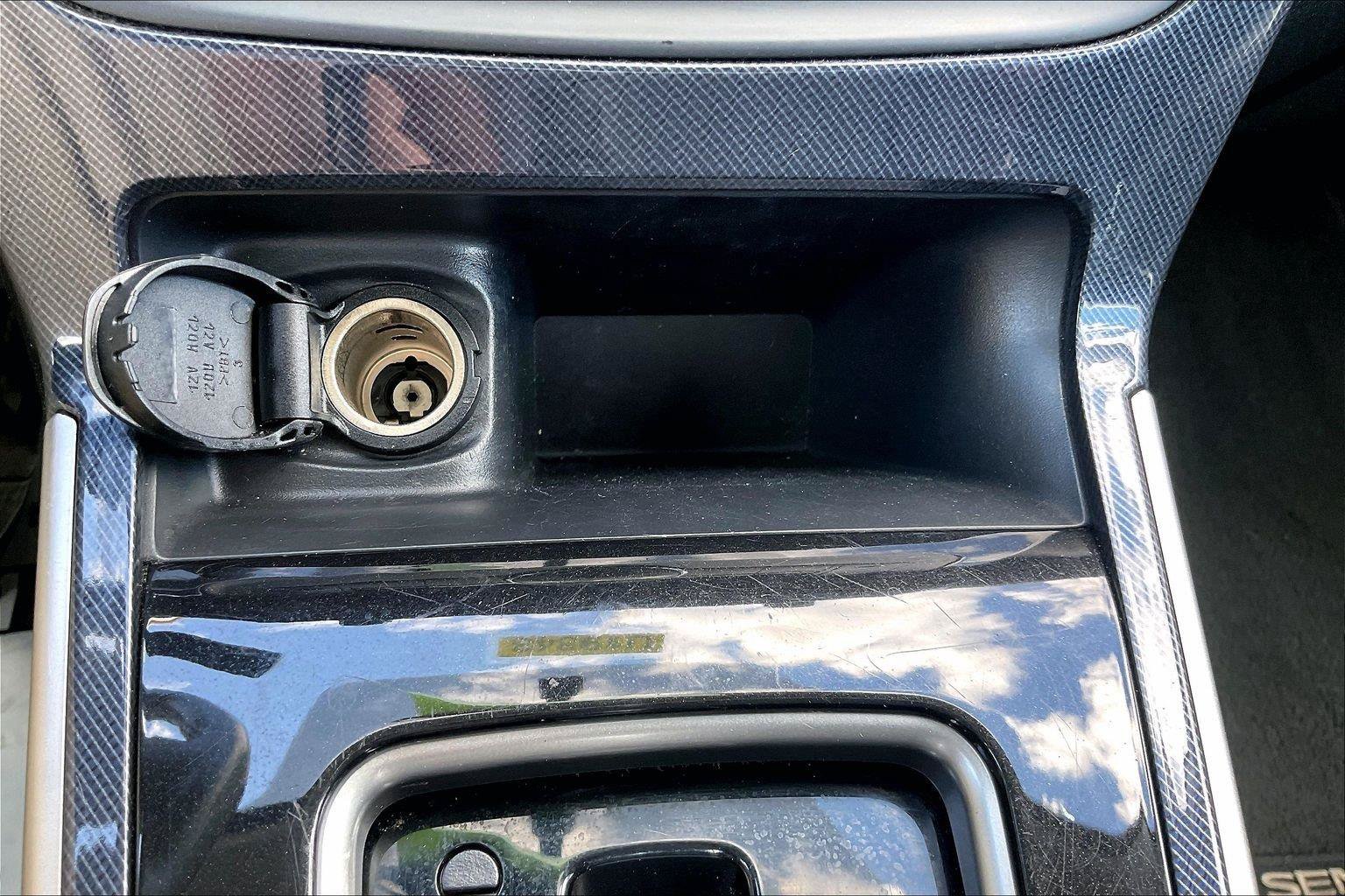 Used 2018 Nissan Sentra SR w/ SR Midnight Edition Package FWD image 31