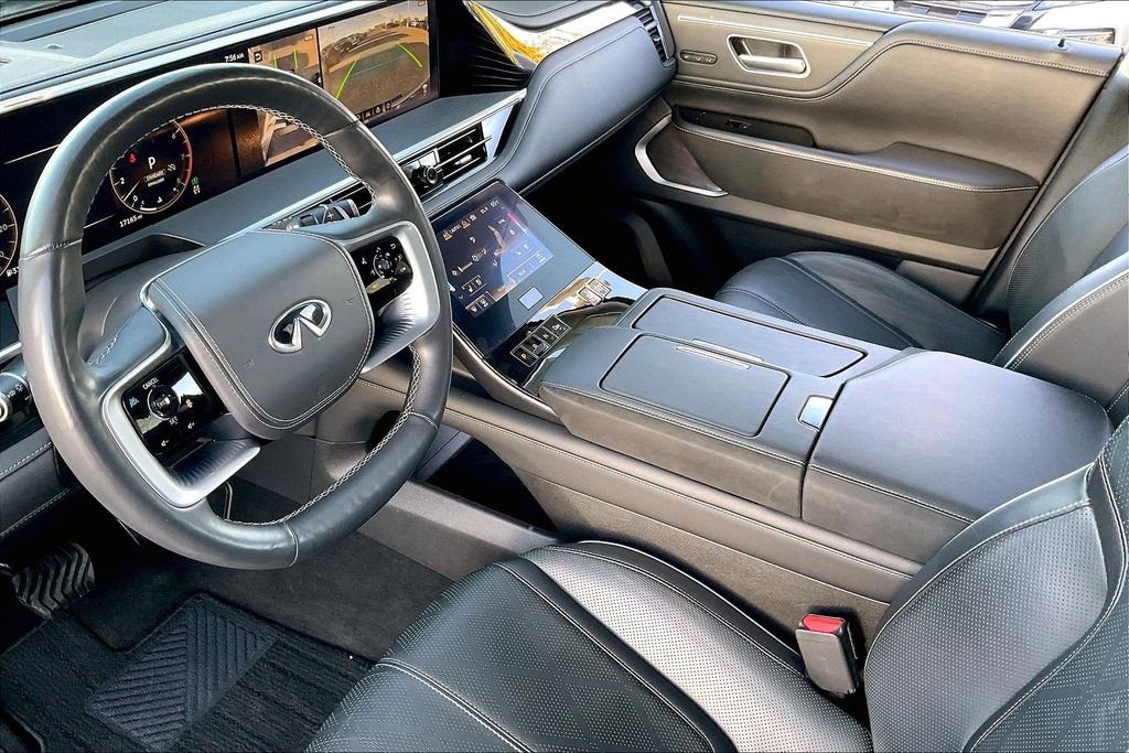 Used 2025 INFINITI QX80 Sensory image 14