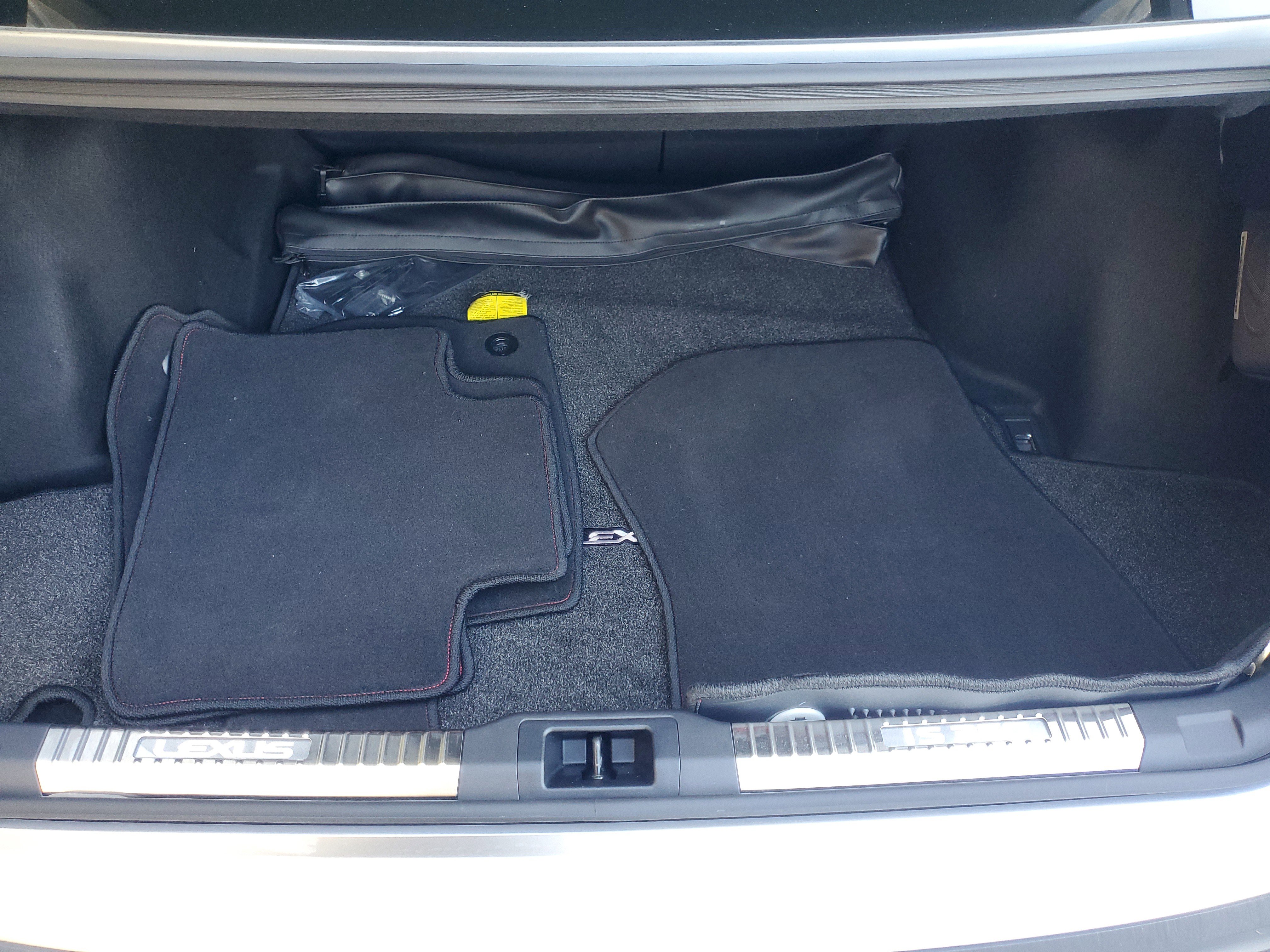 Used 2025 Lexus IS 350 F Sport image 9