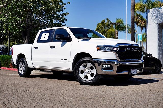 Used 2025 RAM 1500 Big Horn AWD/4WD image 2