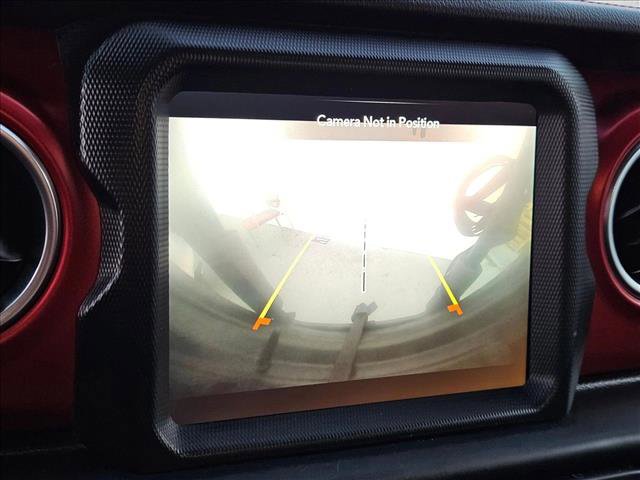 Used 2022 Jeep Wrangler Rubicon w/ Steel Bumper Group image 14