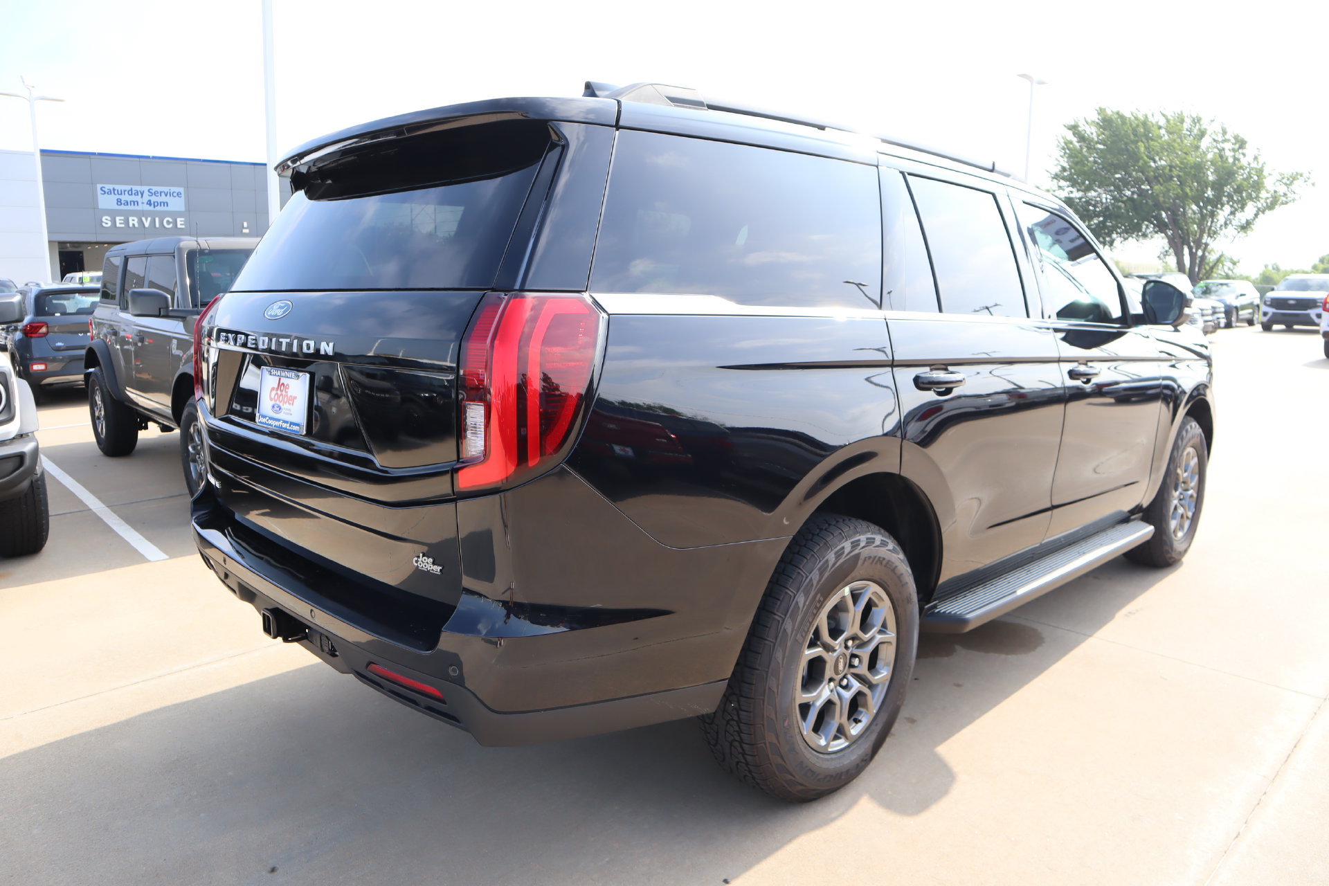 New 2026 Ford Expedition Active AWD/4WD image 25
