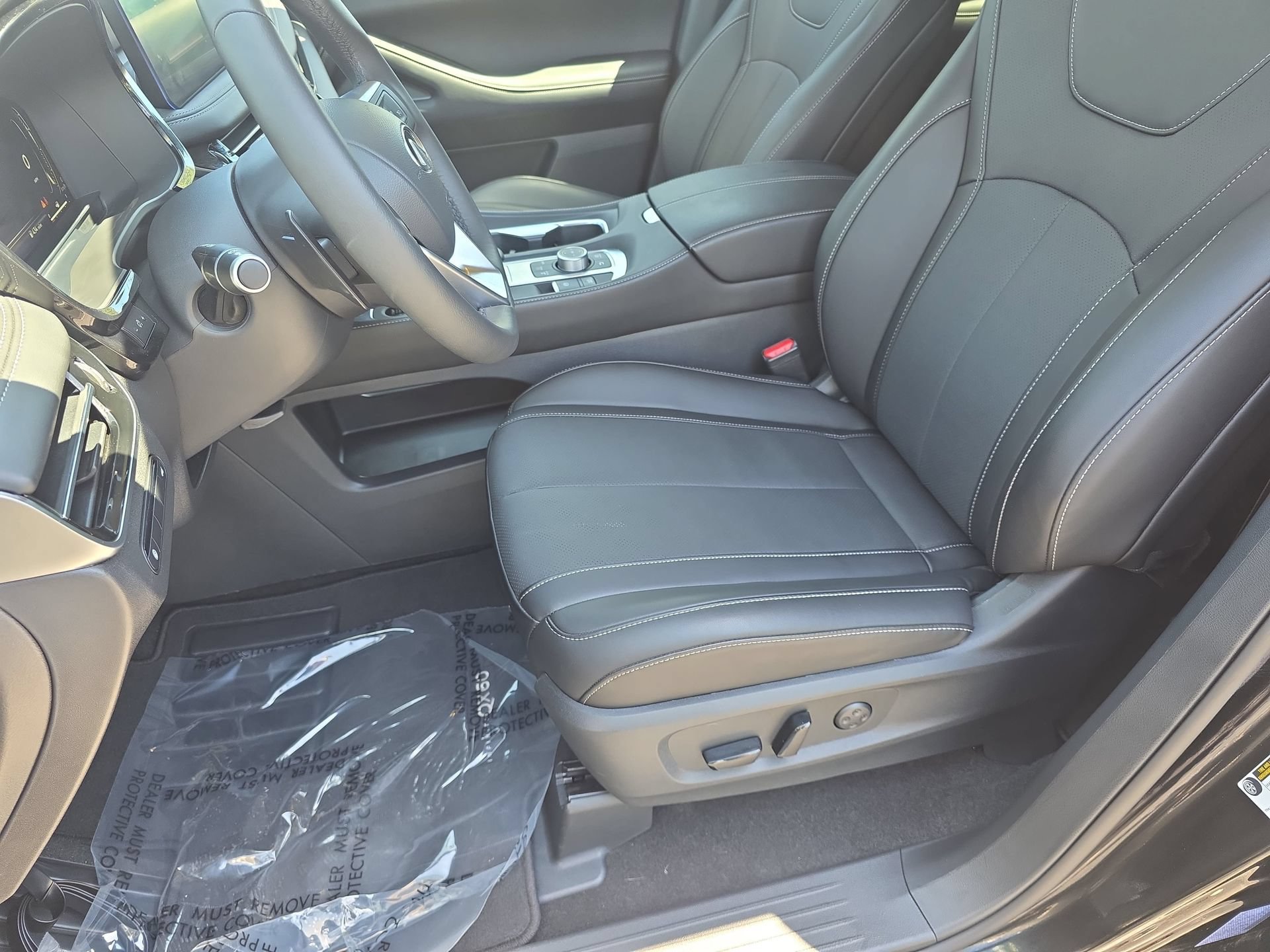 Certified 2026 INFINITI QX60 Pure w/ Cargo Package AWD/4WD image 15