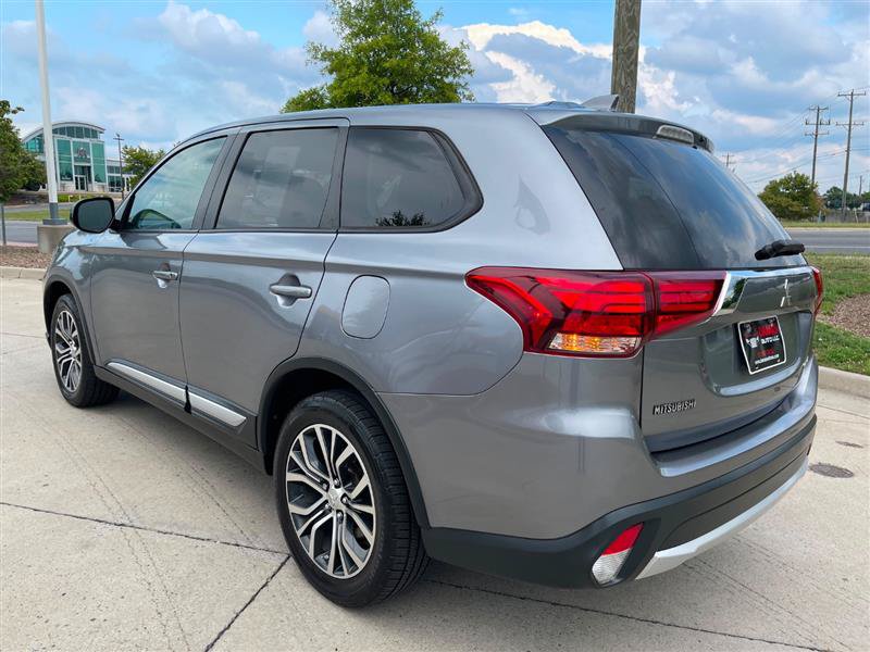 Used 2017 Mitsubishi Outlander ES AWD/4WD image 55
