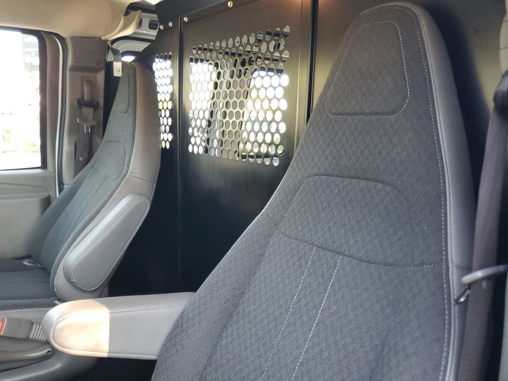 Used 2024 Chevrolet Express 2500 w/ Driver Convenience Package RWD image 14