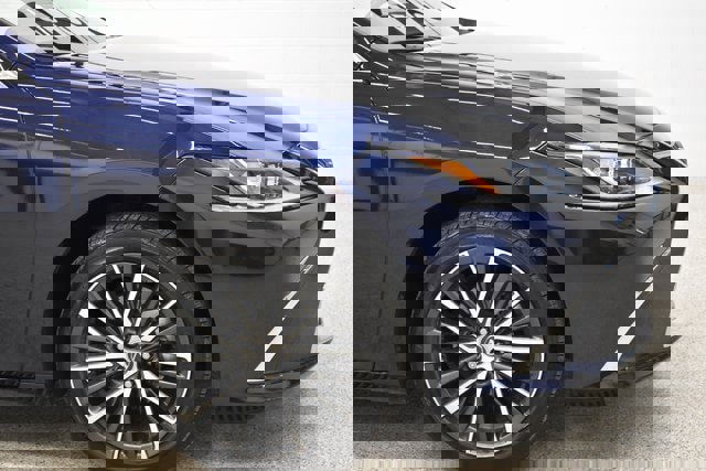 Used 2024 Lexus ES 350 image 13