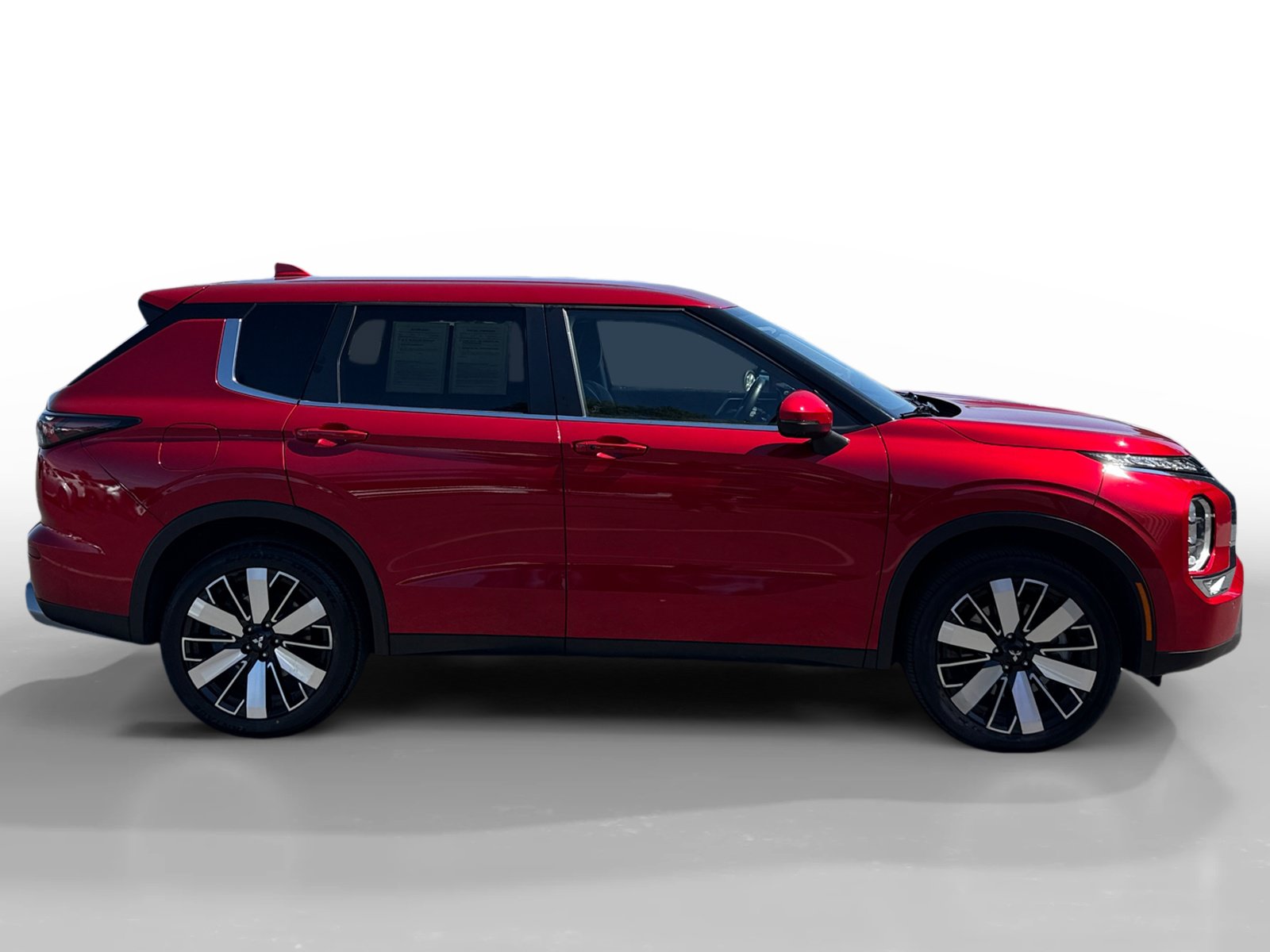 Used 2025 Mitsubishi Outlander SE FWD image 6