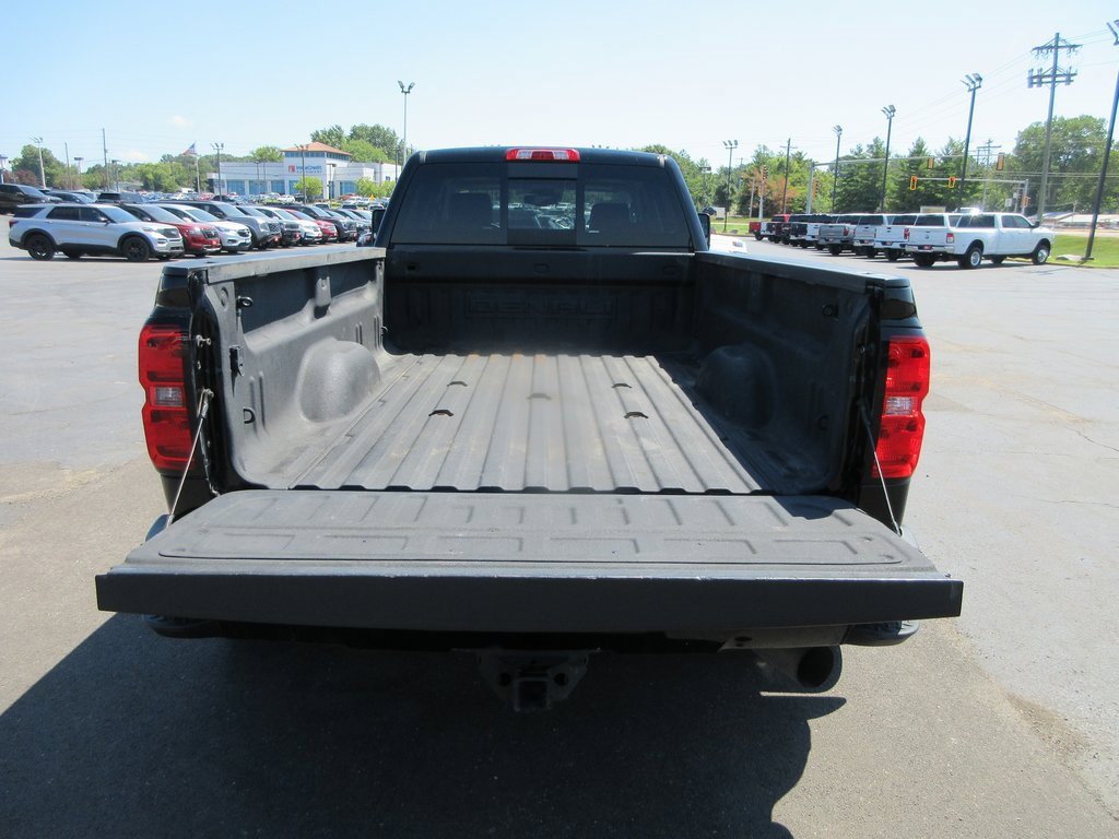 Used 2018 GMC Sierra 3500 Denali w/ Duramax Plus Package image 5