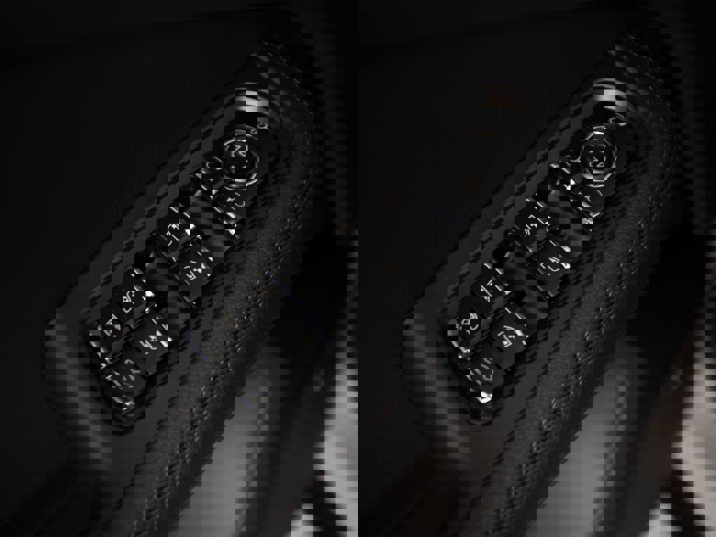 New 2026 Porsche Macan S image 14