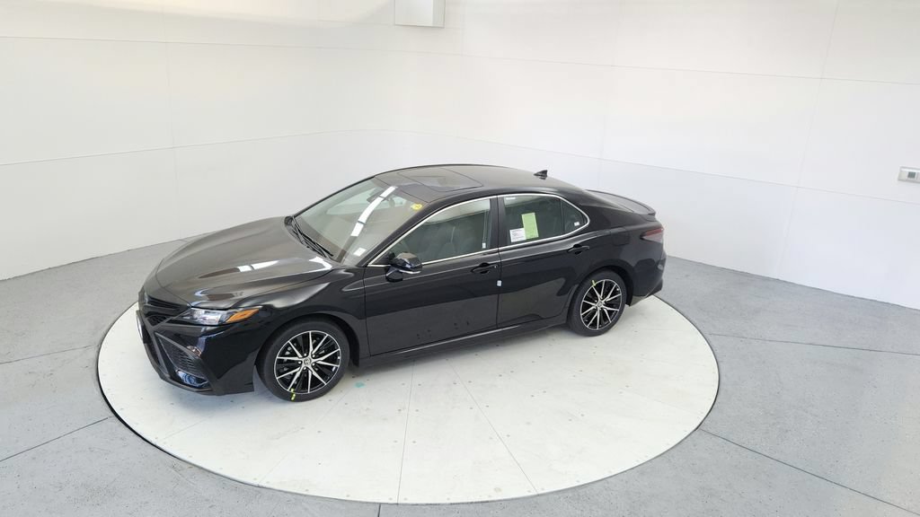 Certified 2024 Toyota Camry SE w/ Cold Weather Package AWD/4WD image 14