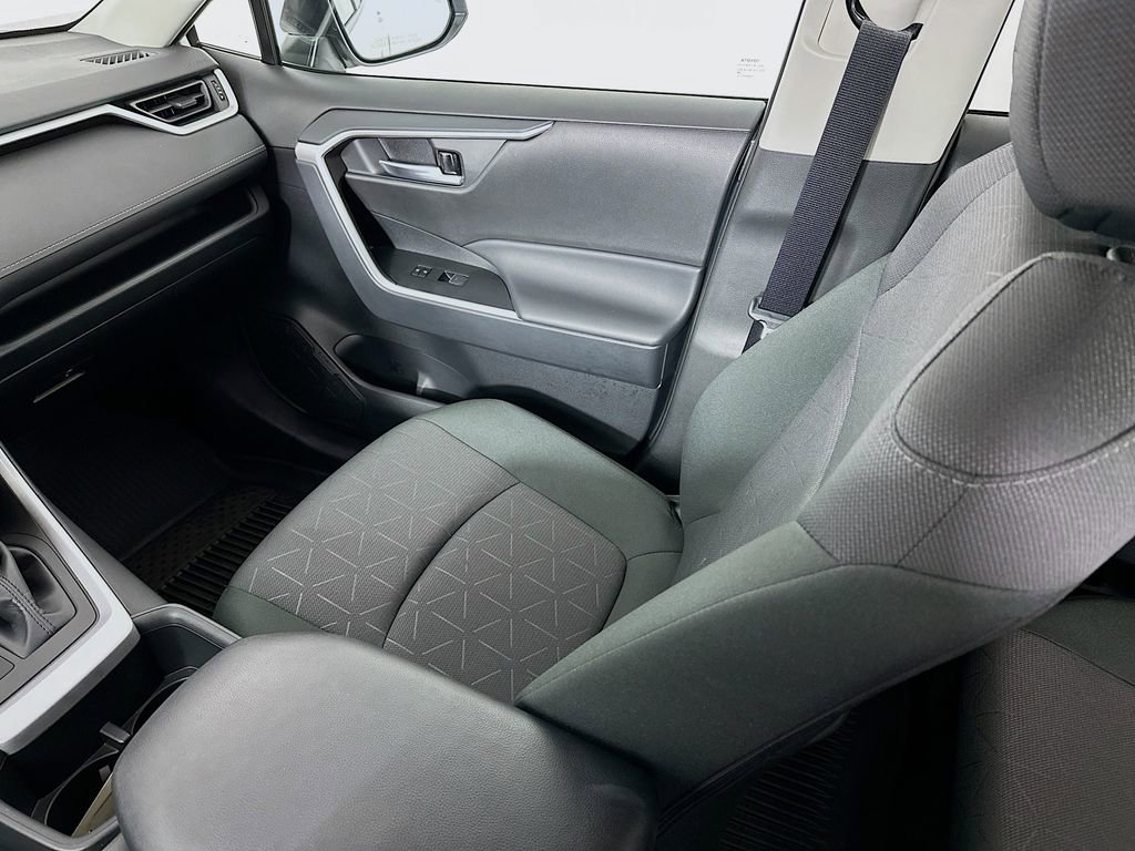 Used 2024 Toyota RAV4 XLE image 23