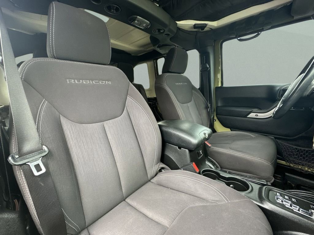 Used 2013 Jeep Wrangler Unlimited Rubicon w/ Connectivity Group image 13