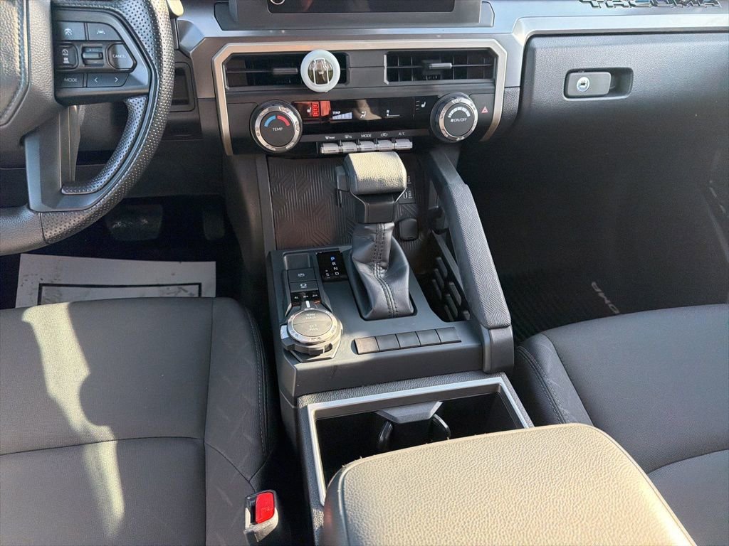 Used 2025 Toyota Tacoma SR5 image 16