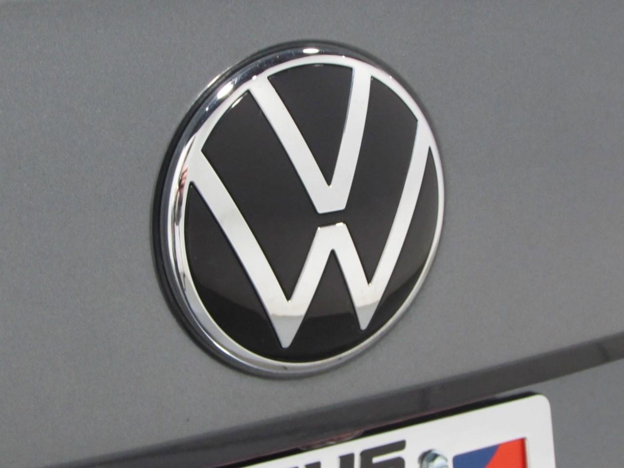 Used 2024 Volkswagen Taos SE AWD/4WD image 31